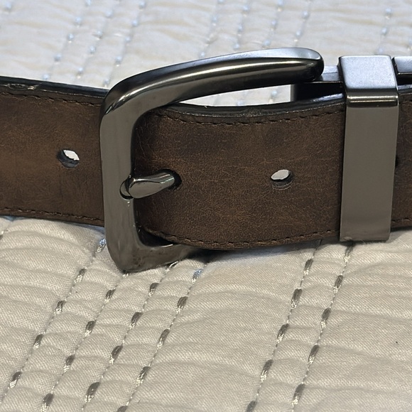 Levi’s Men’s Belt. Like New - Picture 8 of 10